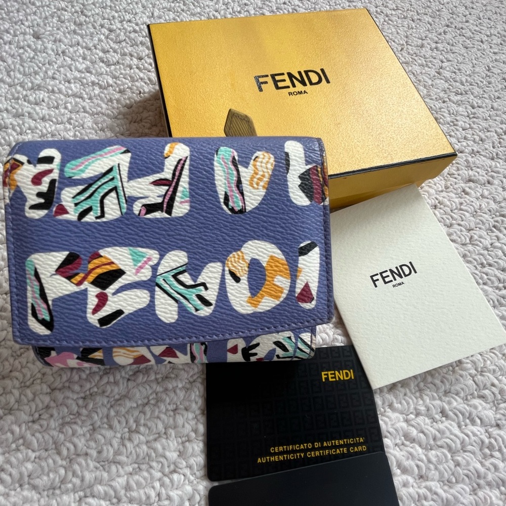 Fendi authentic wallet 🎖️
